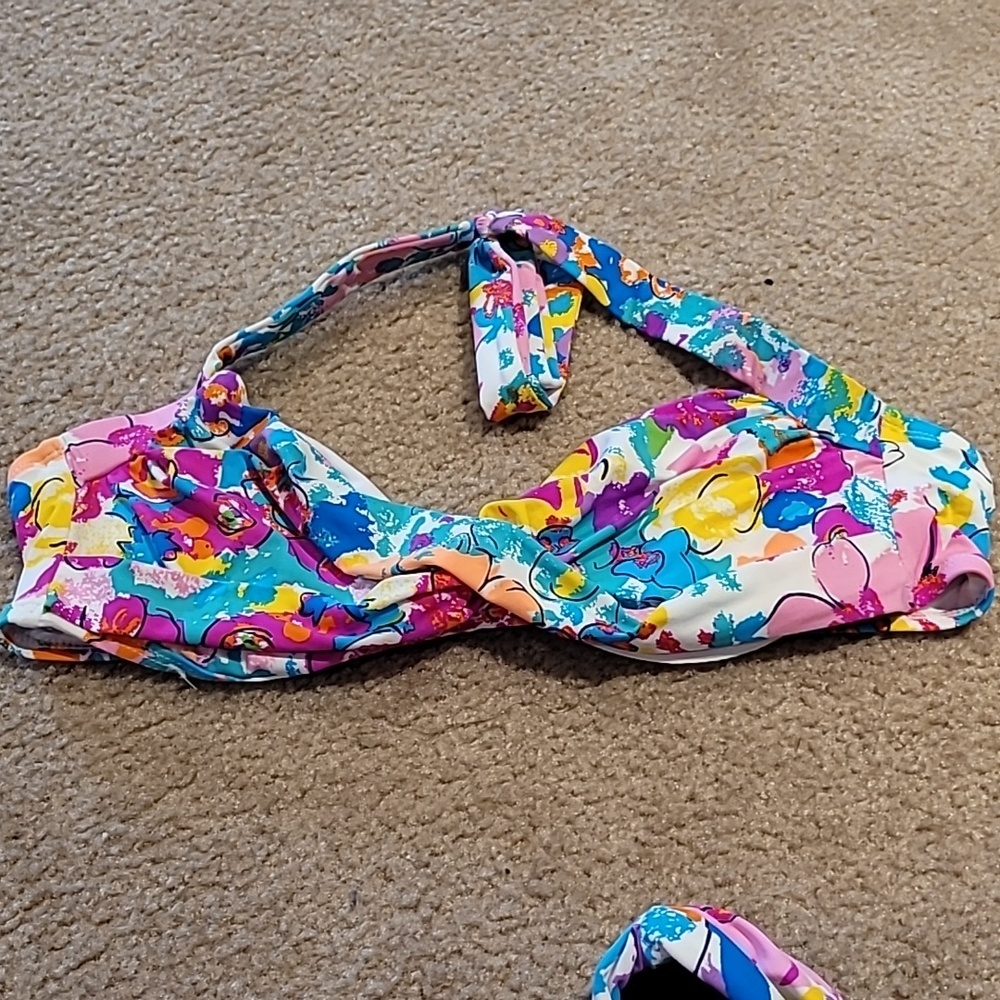 Women's bathing suit - Picture 3 of 3